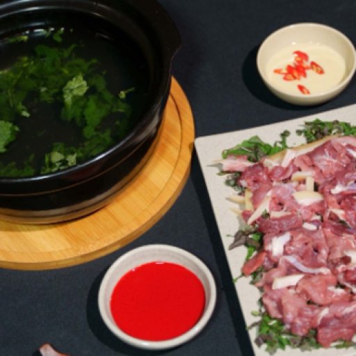 Dê nhúng Huyết- Phố Dê